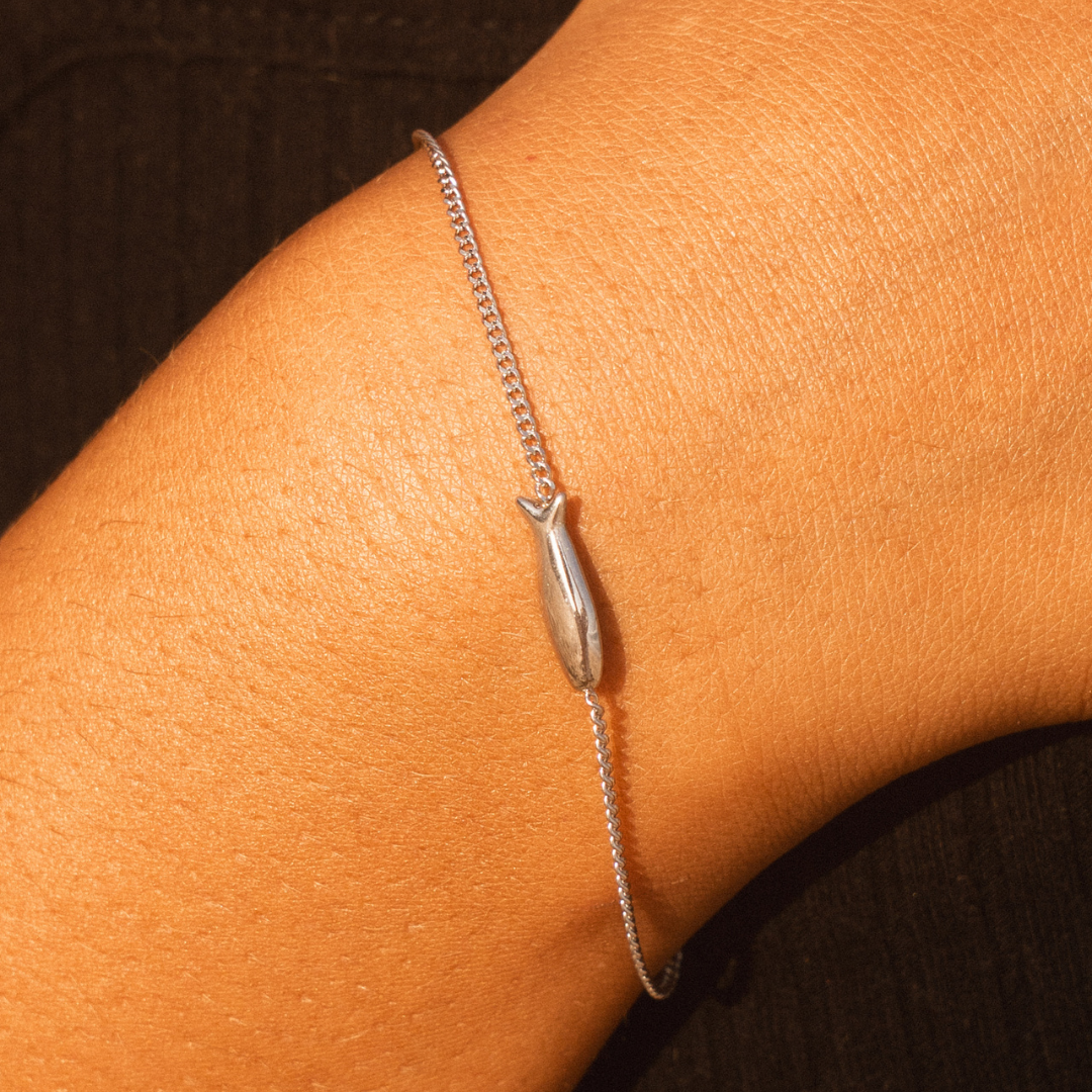 Minimalist Fish Bracelet