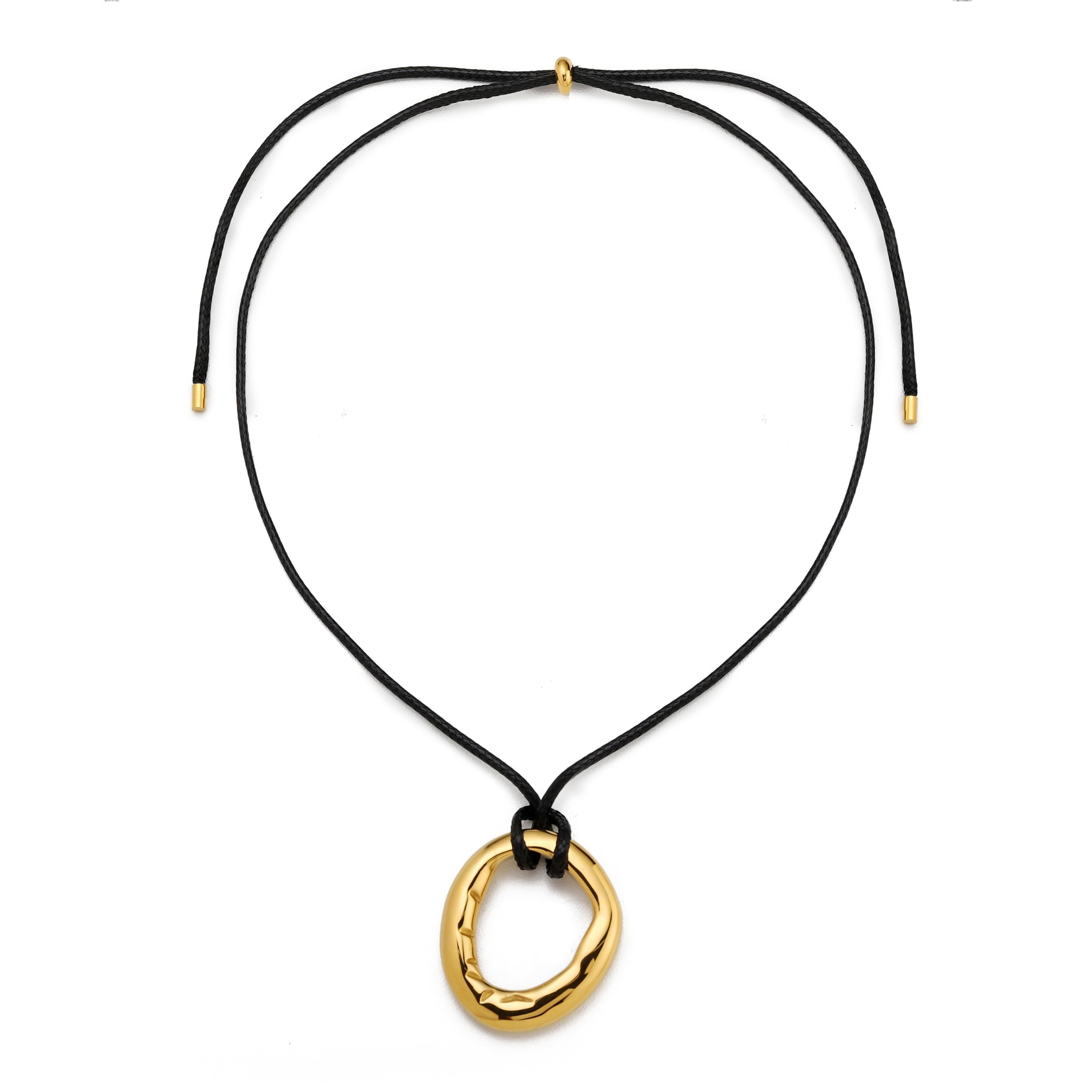 Rope Gold Circle Necklace