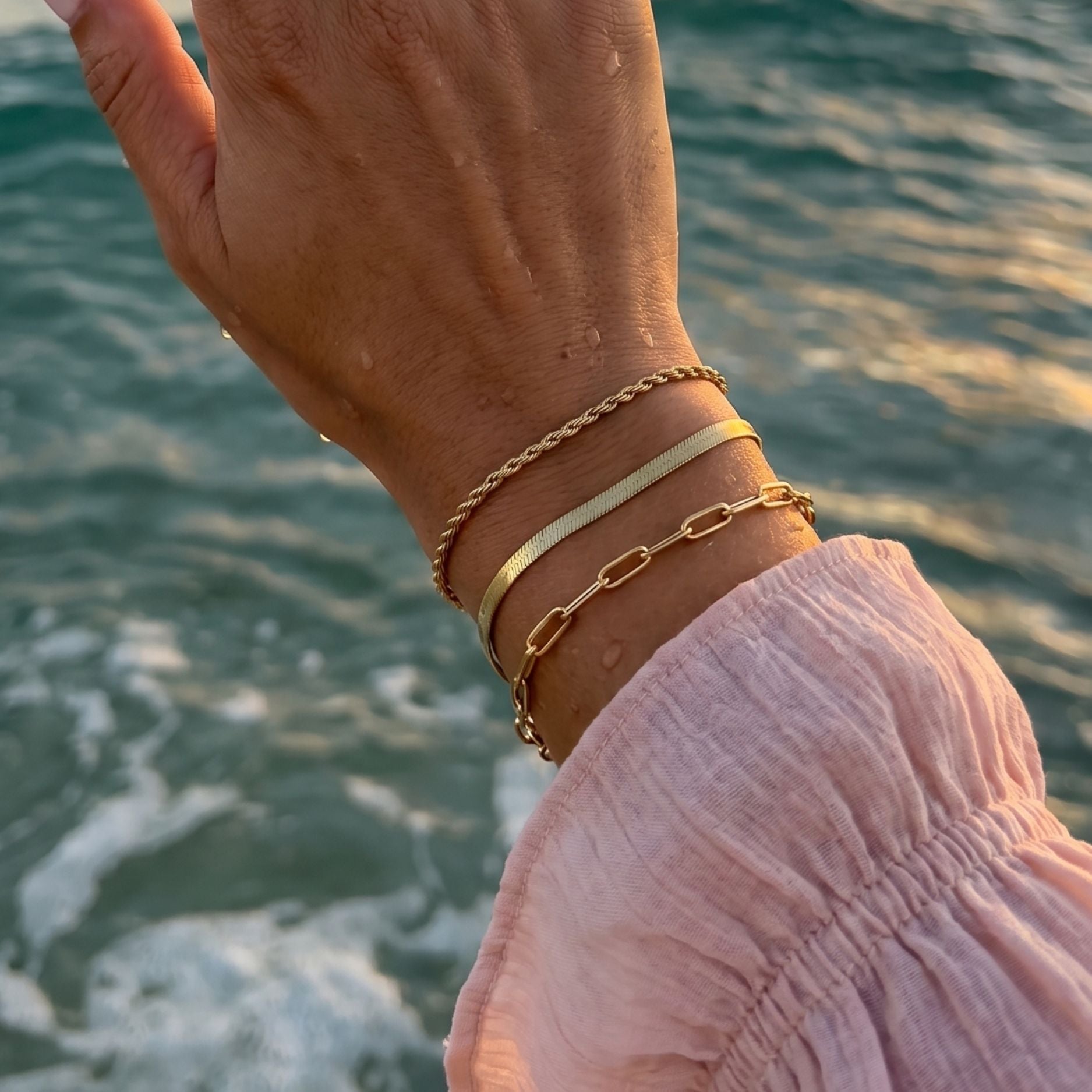 Set Gold Bracelets