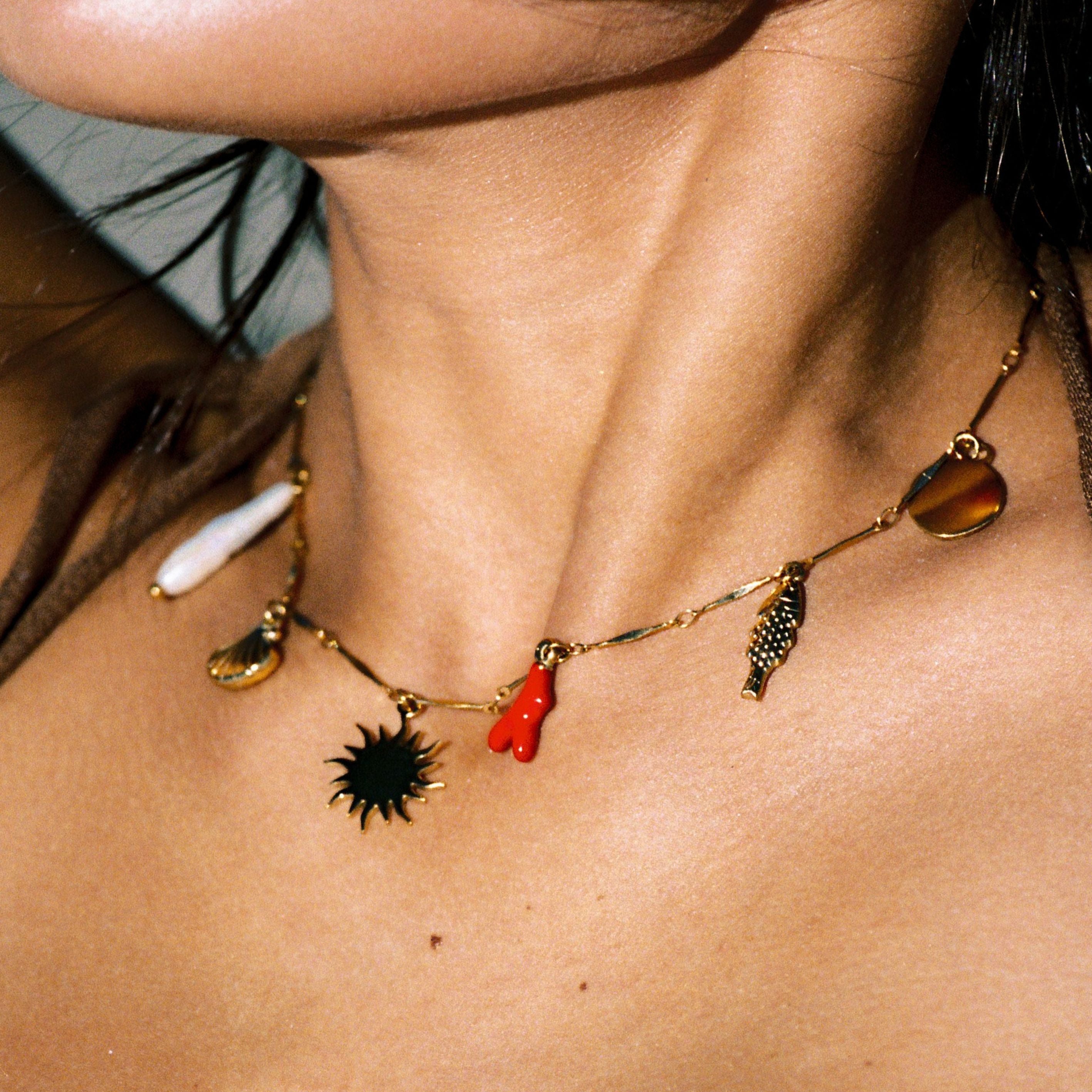 Beach charms choker