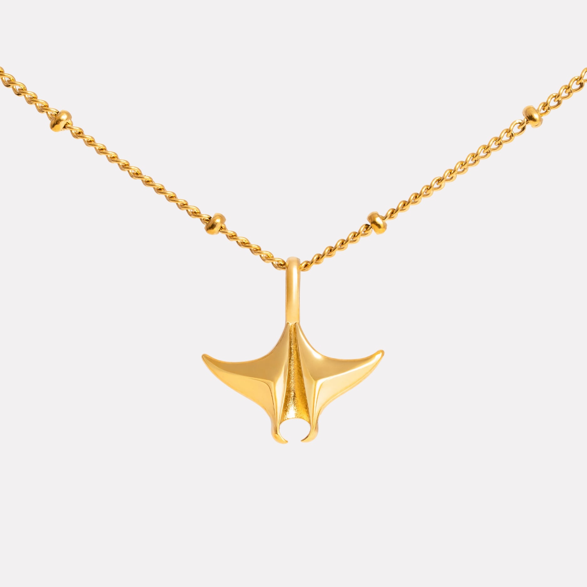 Manta Necklace Detail