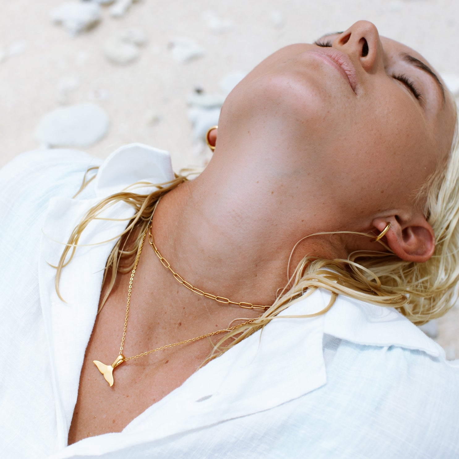 whale-tail-necklace-beach-style